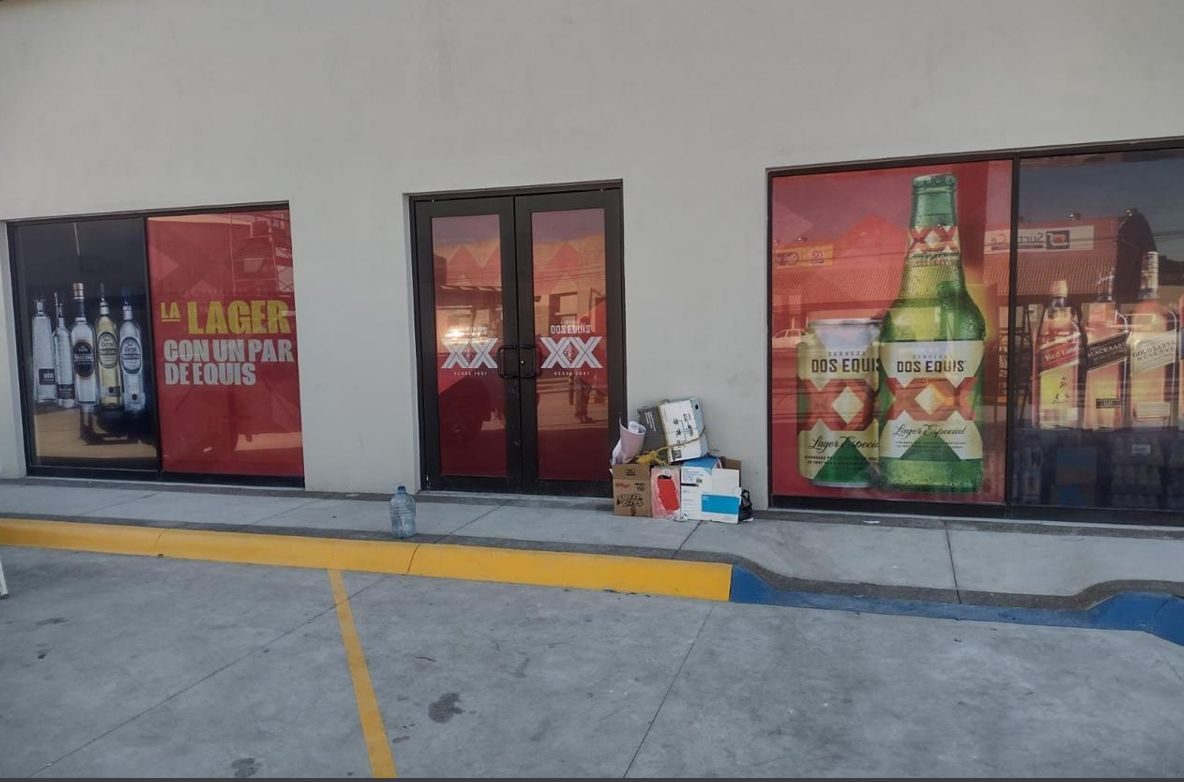 Rotulación de refrigerador y mobiliario comercial