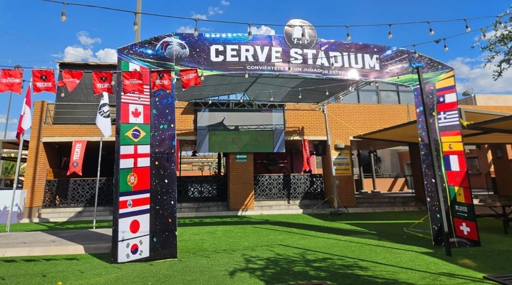 Acceso temático Cerve Stadium fabricado e instalado por VYN Servicios para Heineken México